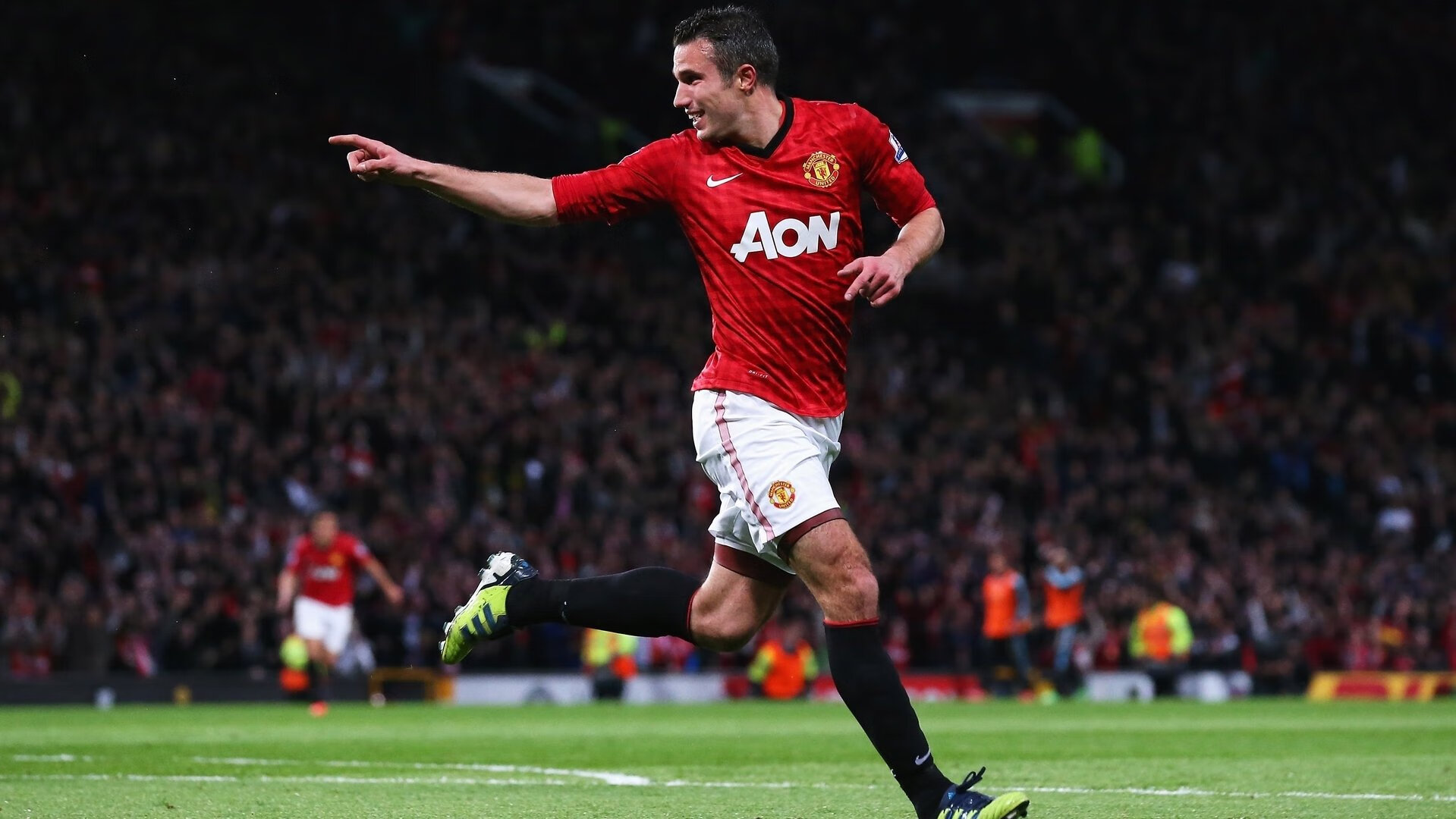 日本马术队在2024年世界马术运动会中获得团体三项赛银牌,成绩斐然。