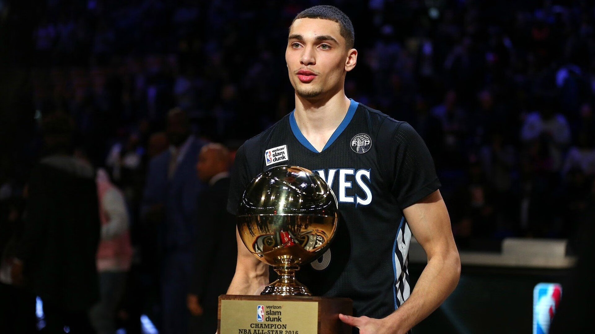 篮网老将发挥稳定，球队士气高涨，篮网老大