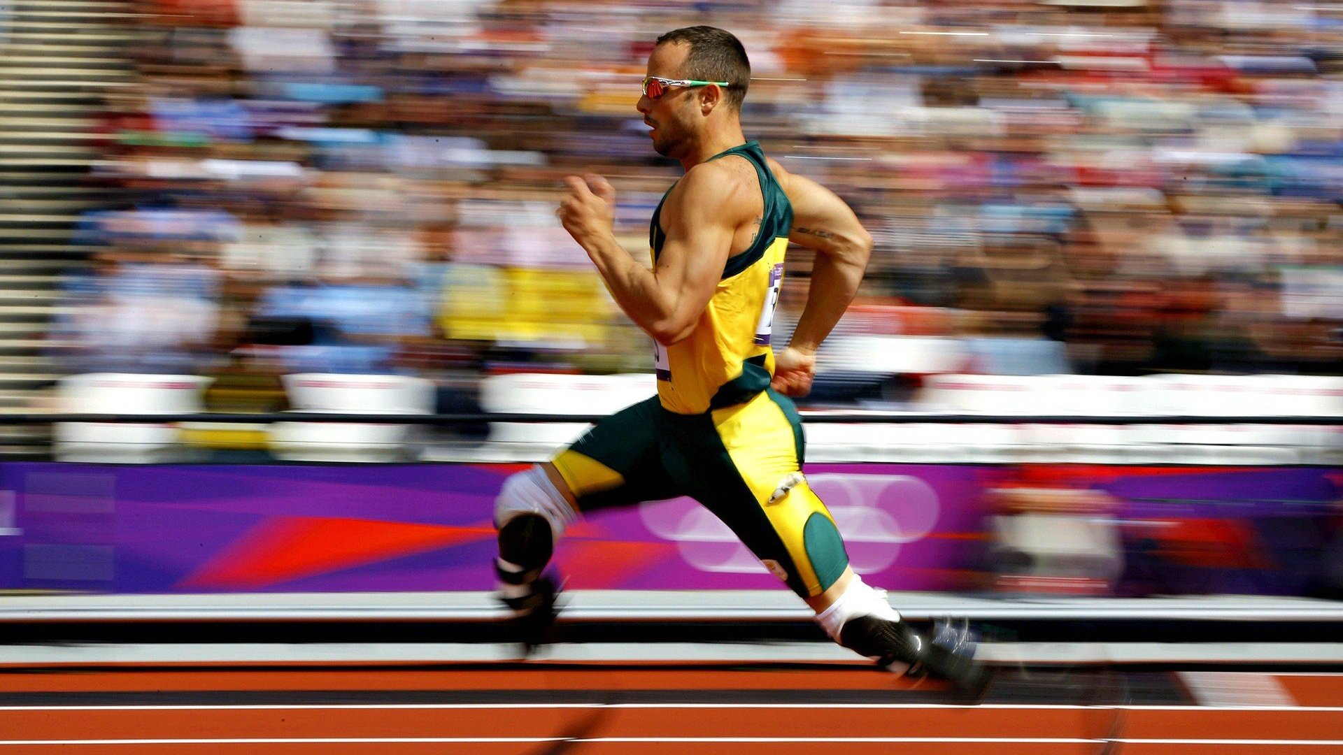 九游游戏-绿色创新：赛车材料向环境友好转型，绿色的赛车